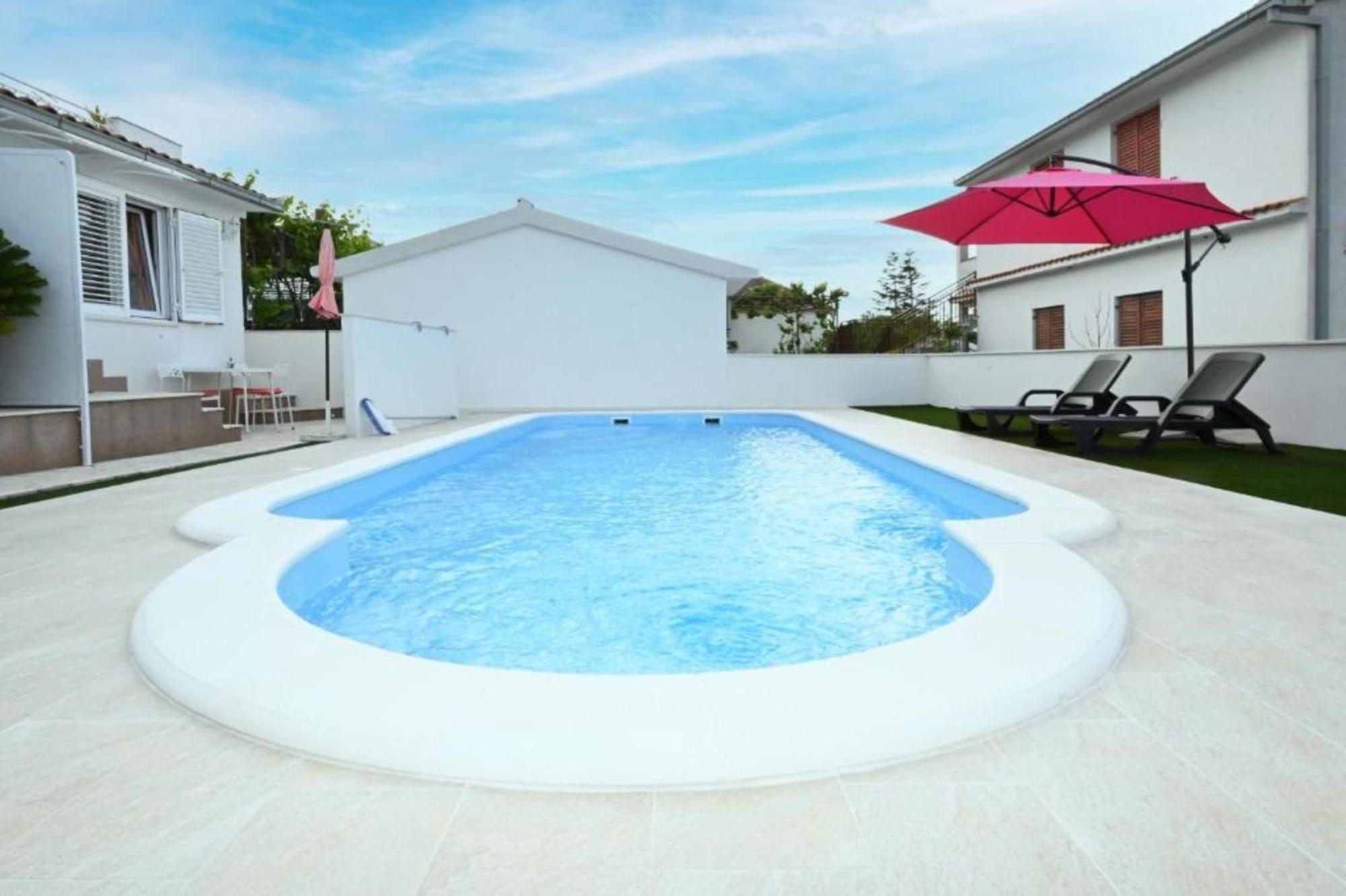 Apartments Mihovilovic - 50 M From Beach Slatine Bagian luar foto