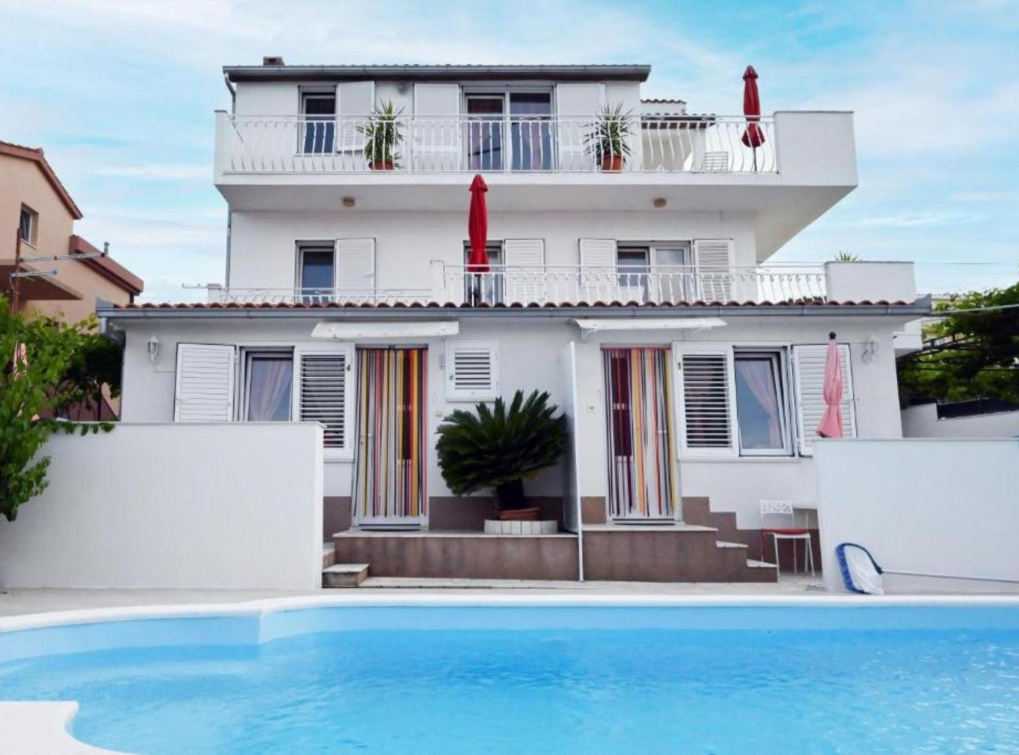 Apartments Mihovilovic - 50 M From Beach Slatine Bagian luar foto