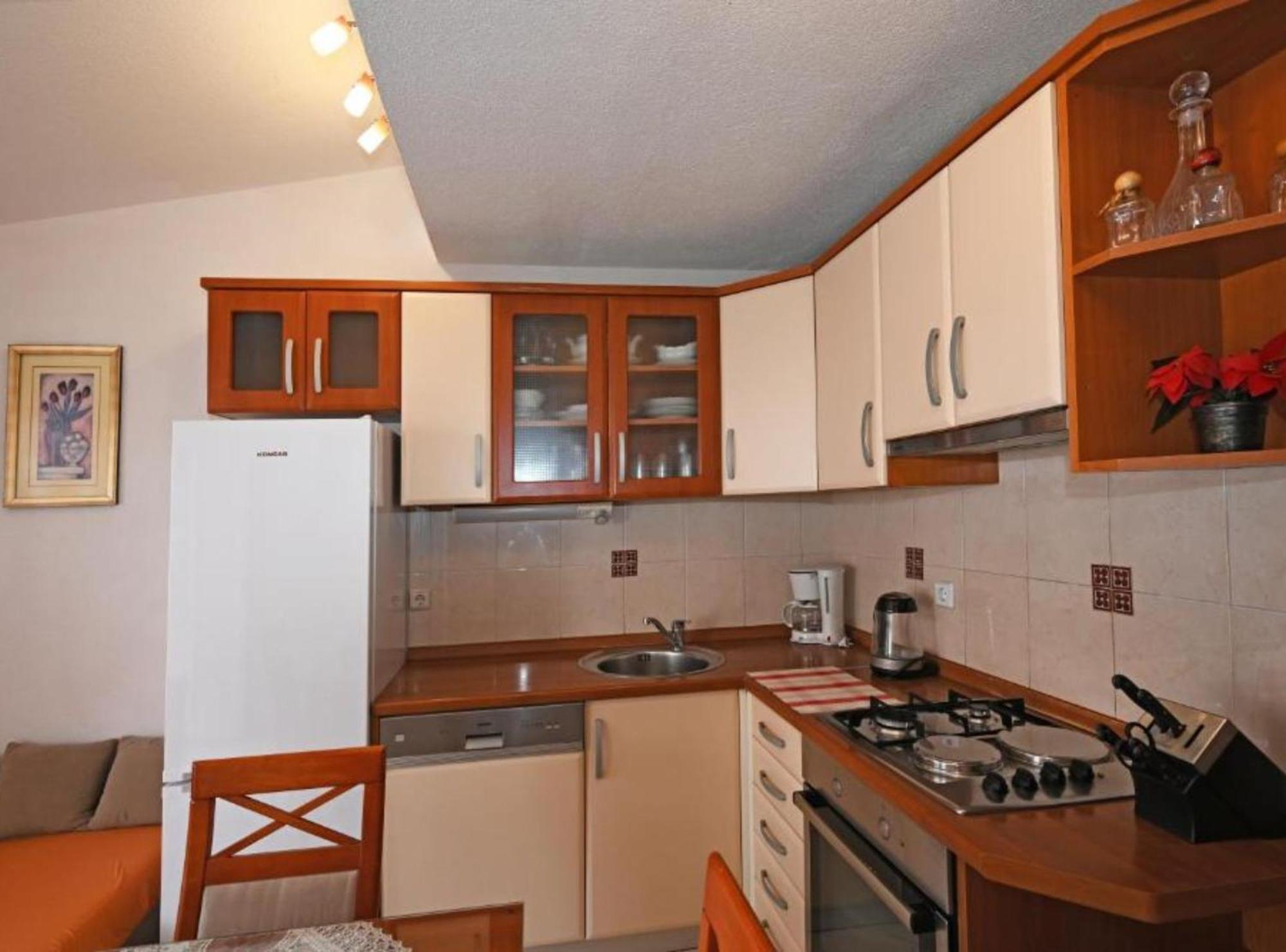 Apartments Mihovilovic - 50 M From Beach Slatine Bagian luar foto