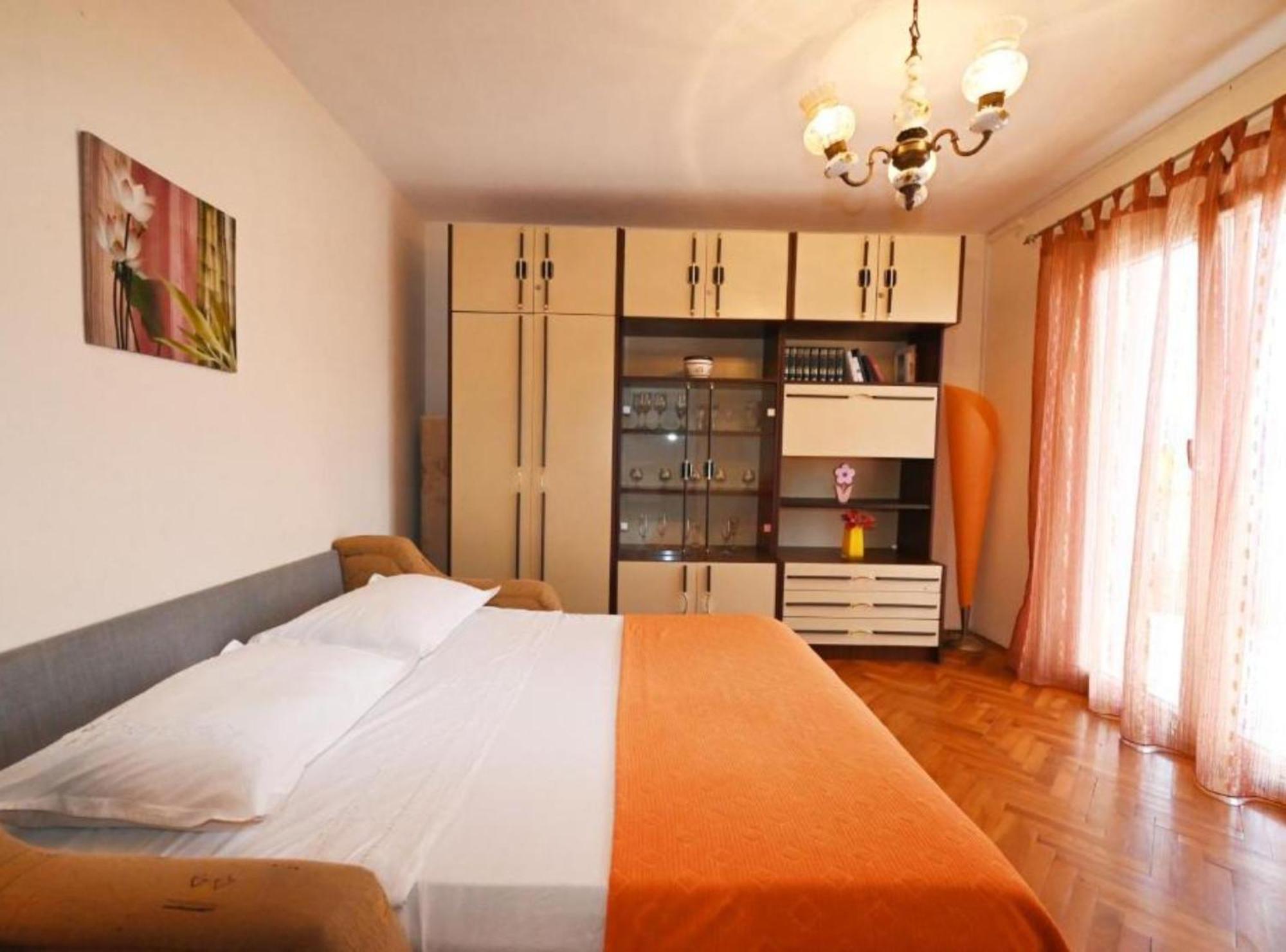 Apartments Mihovilovic - 50 M From Beach Slatine Bagian luar foto